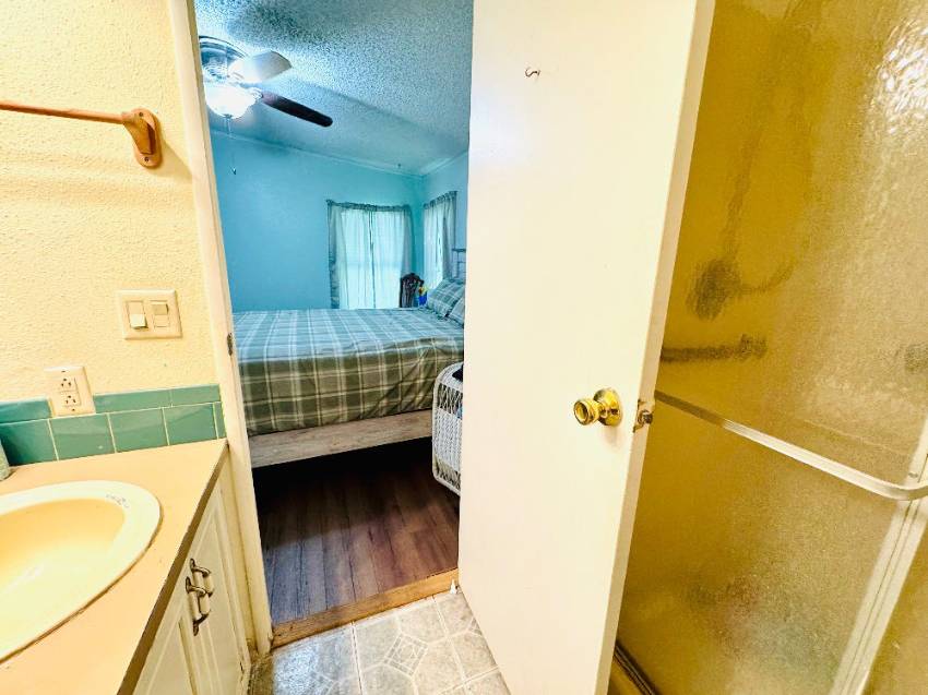16 Henry Drive a Winter Haven, FL Mobile or Manufactured Home for Sale